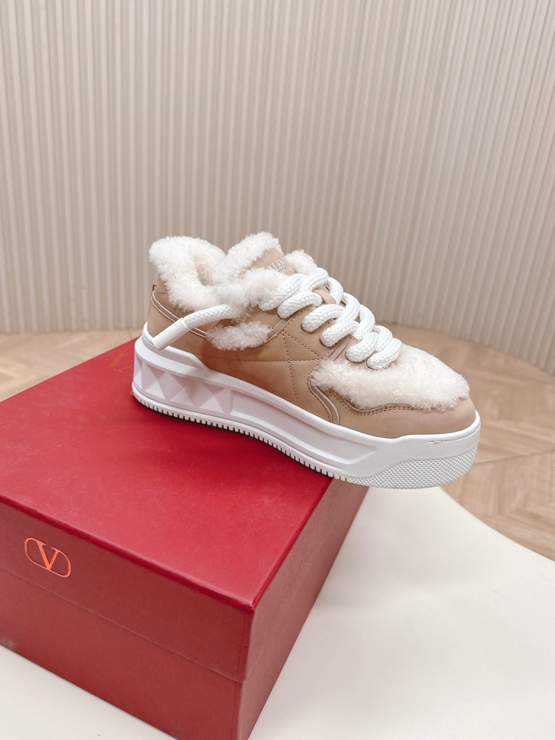 LuxluxHouse Best Quality Valentino Women Shoes
