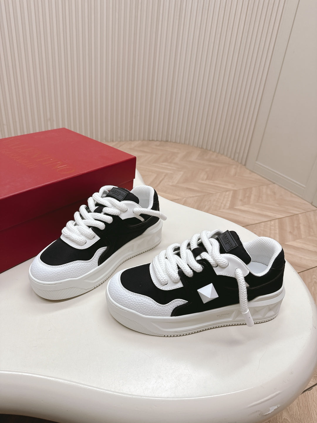 LuxluxHouse Best Quality Valentino Women Shoes