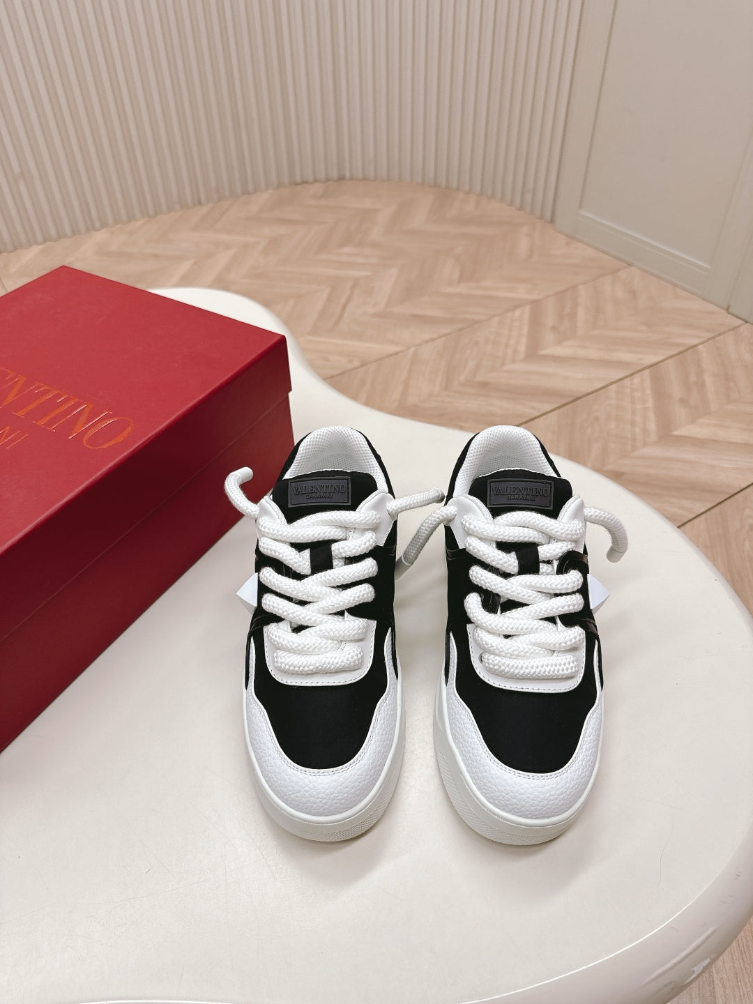LuxluxHouse Best Quality Valentino Women Shoes