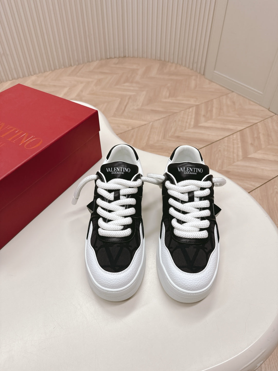LuxluxHouse Best Quality Valentino Women Shoes