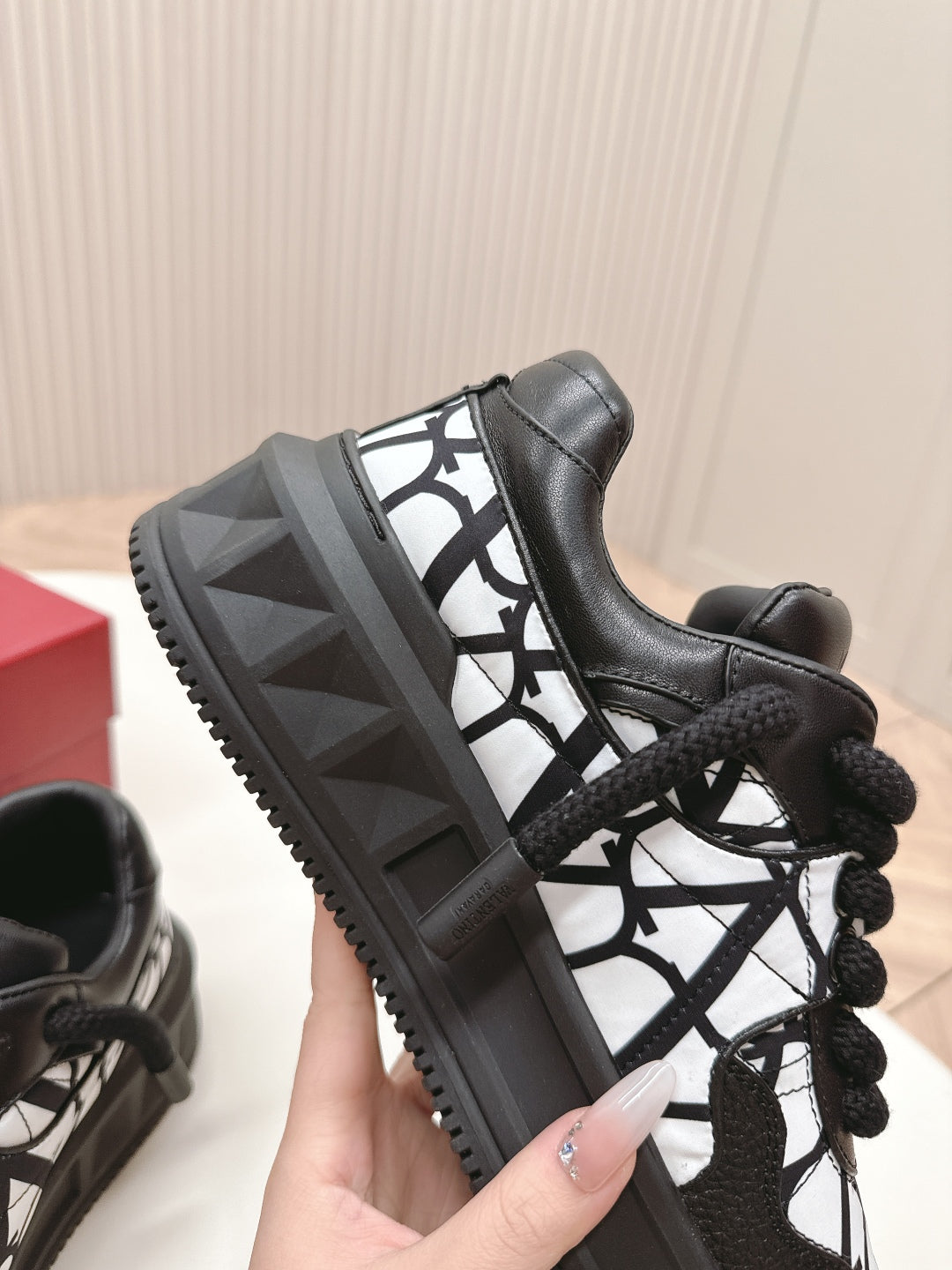 LuxluxHouse Best Quality Valentino Women Shoes