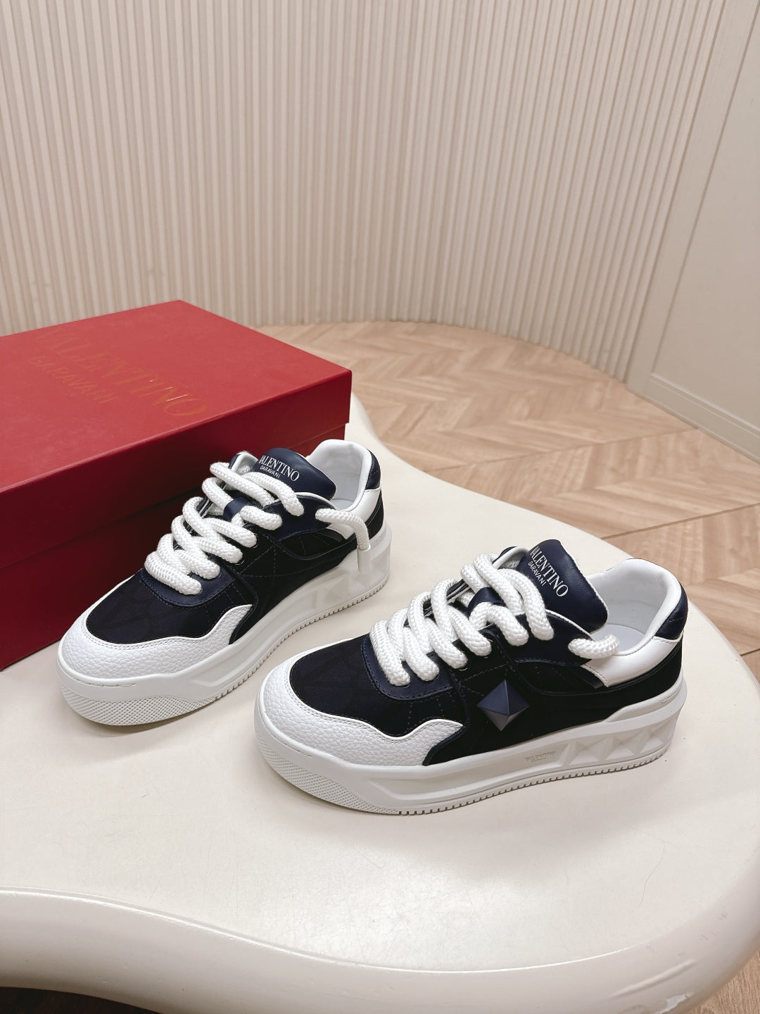 LuxluxHouse Best Quality Valentino Women Shoes