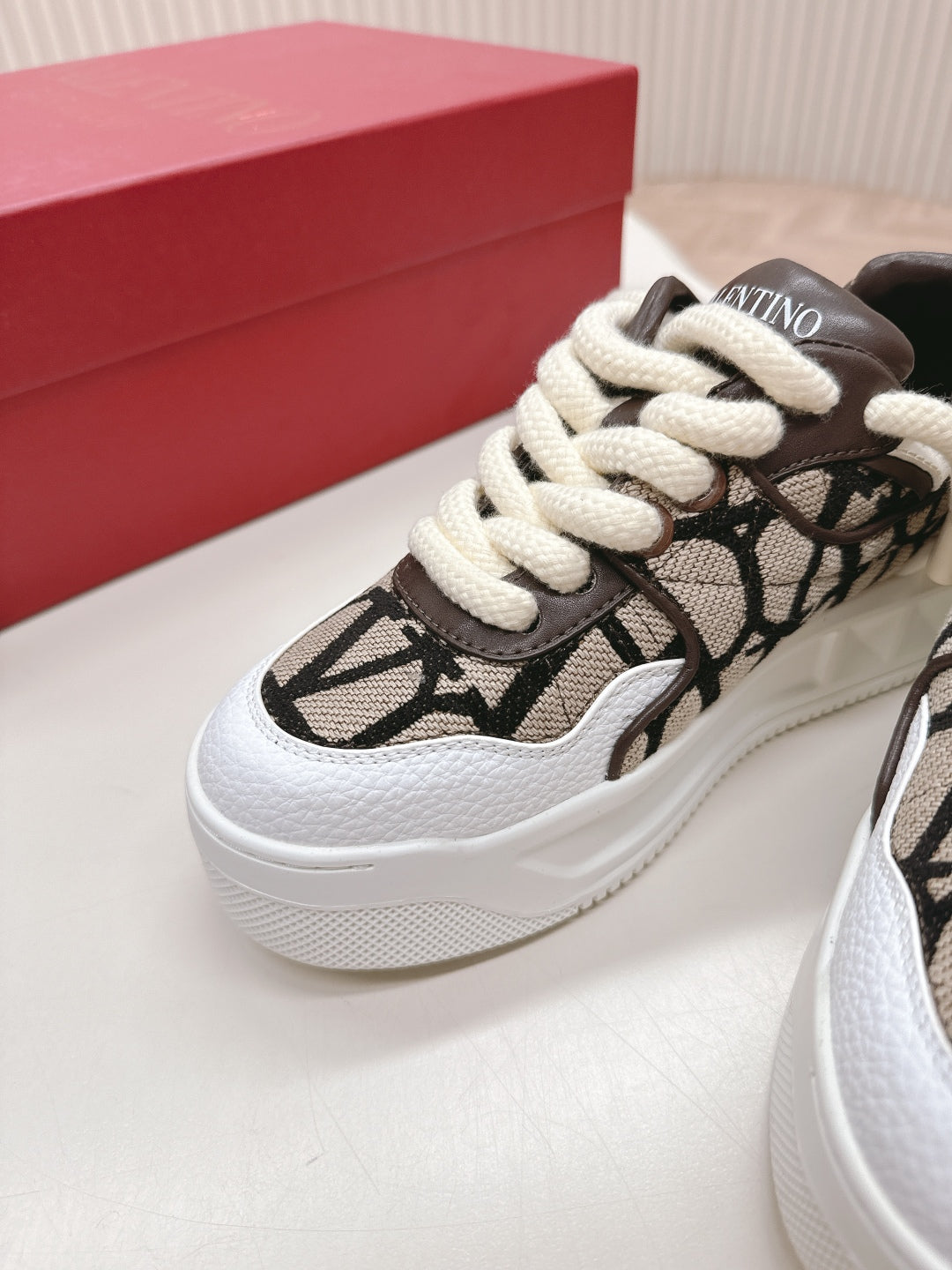 LuxluxHouse Best Quality Valentino Women Shoes
