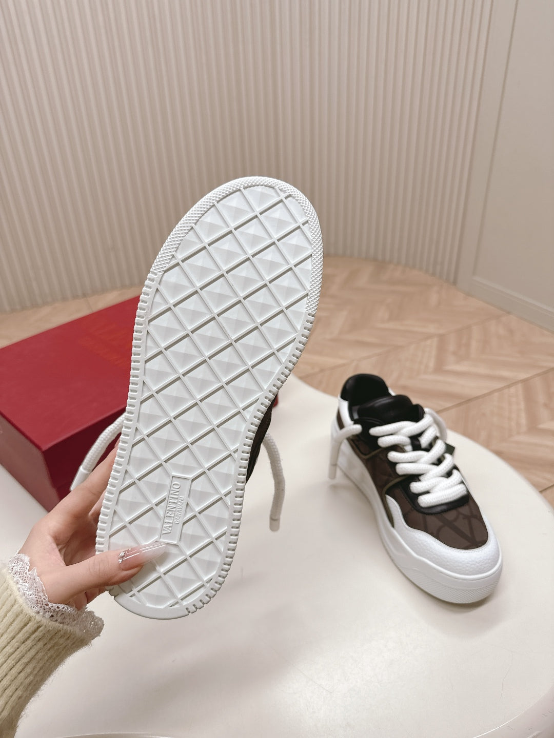 LuxluxHouse Best Quality Valentino Women Shoes