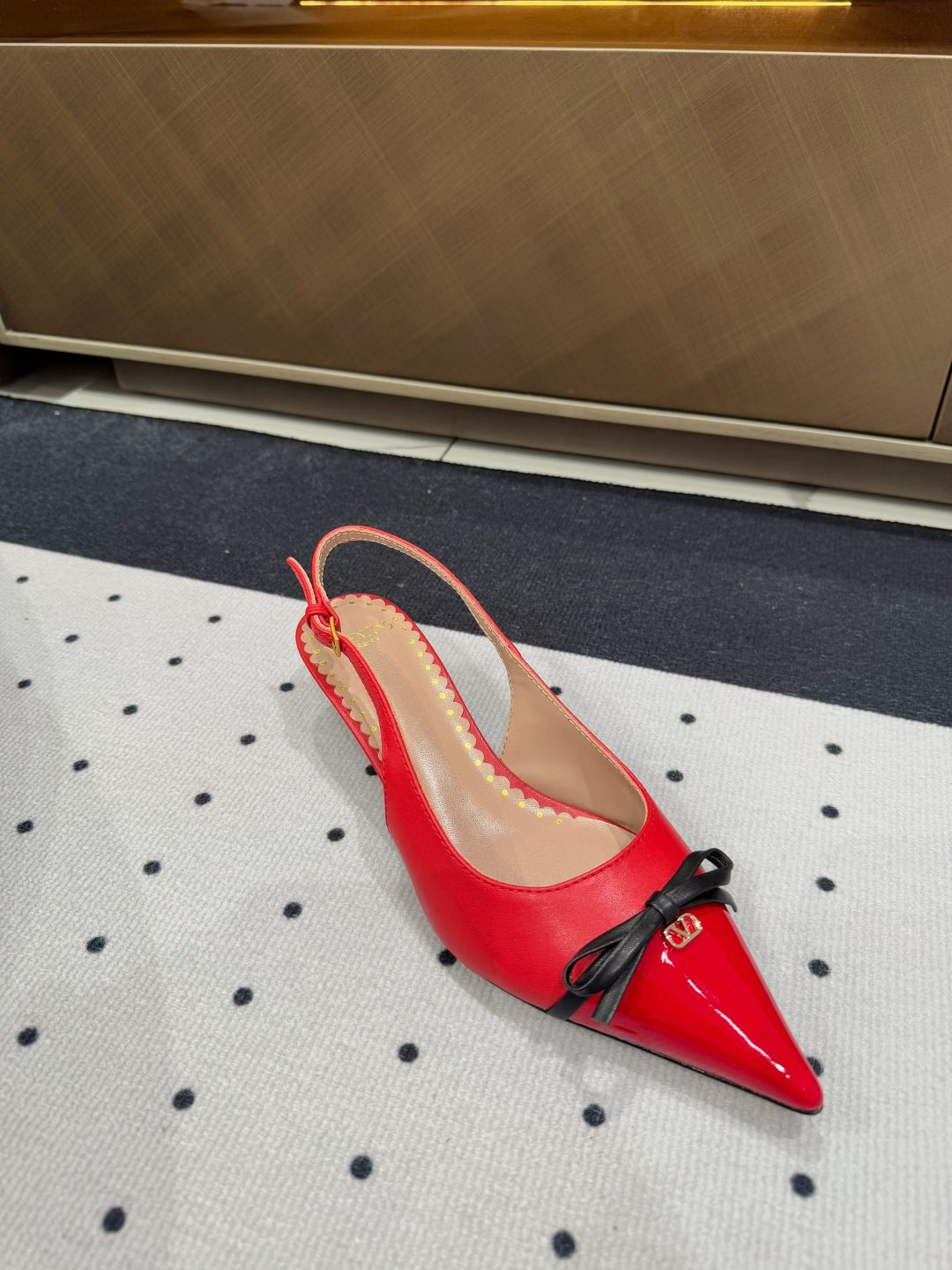 LuxluxHouse Best Quality Valentino Women Shoes