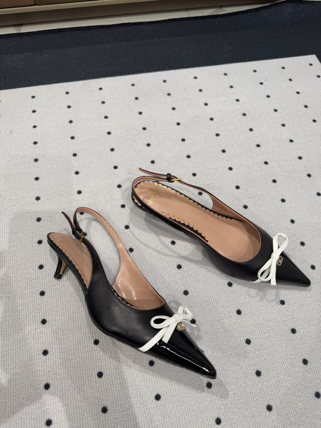 LuxluxHouse Best Quality Valentino Women Shoes