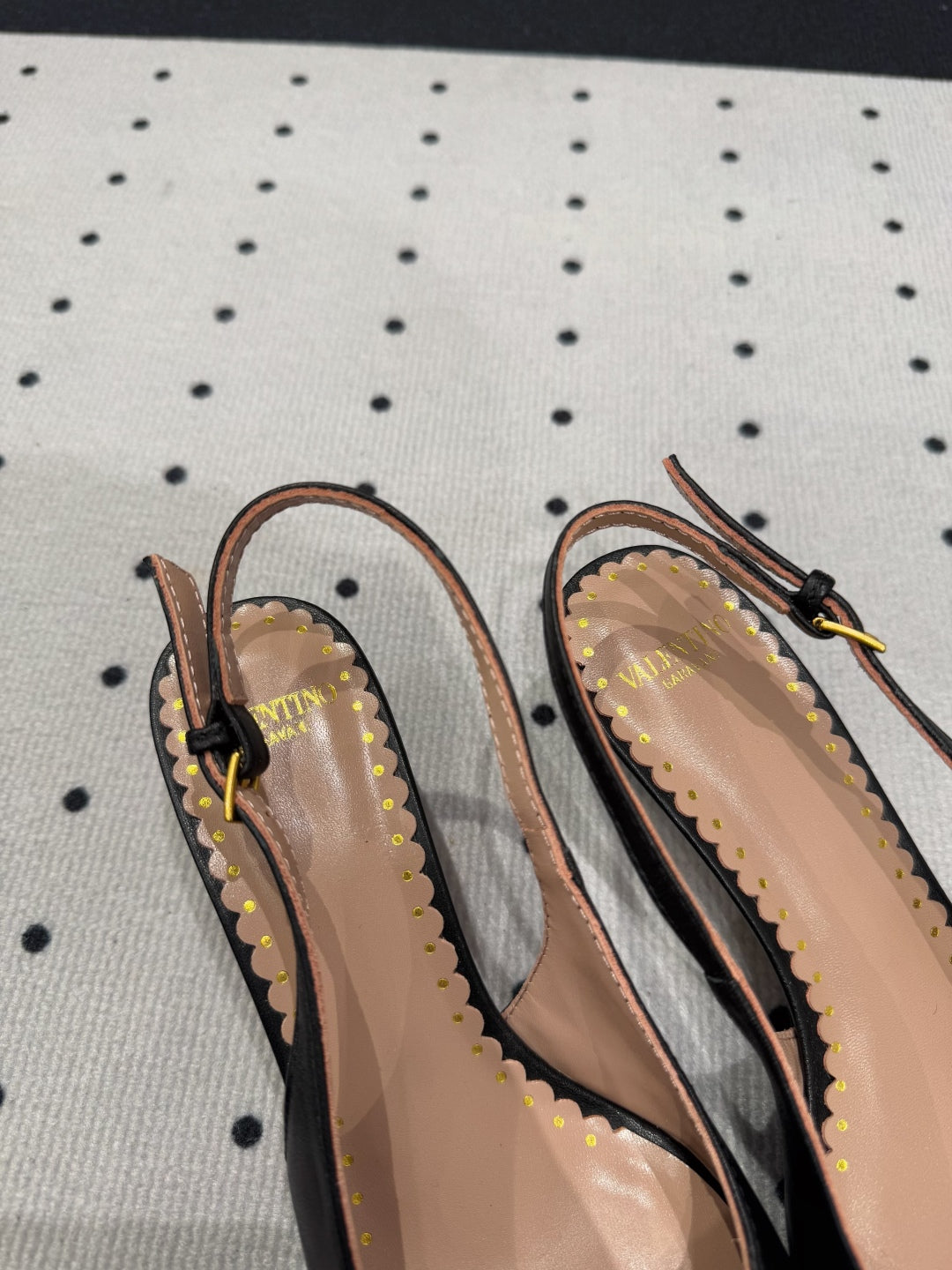 LuxluxHouse Best Quality Valentino Women Shoes