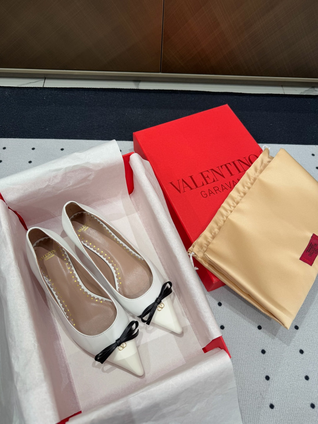 LuxluxHouse Best Quality Valentino Women Shoes