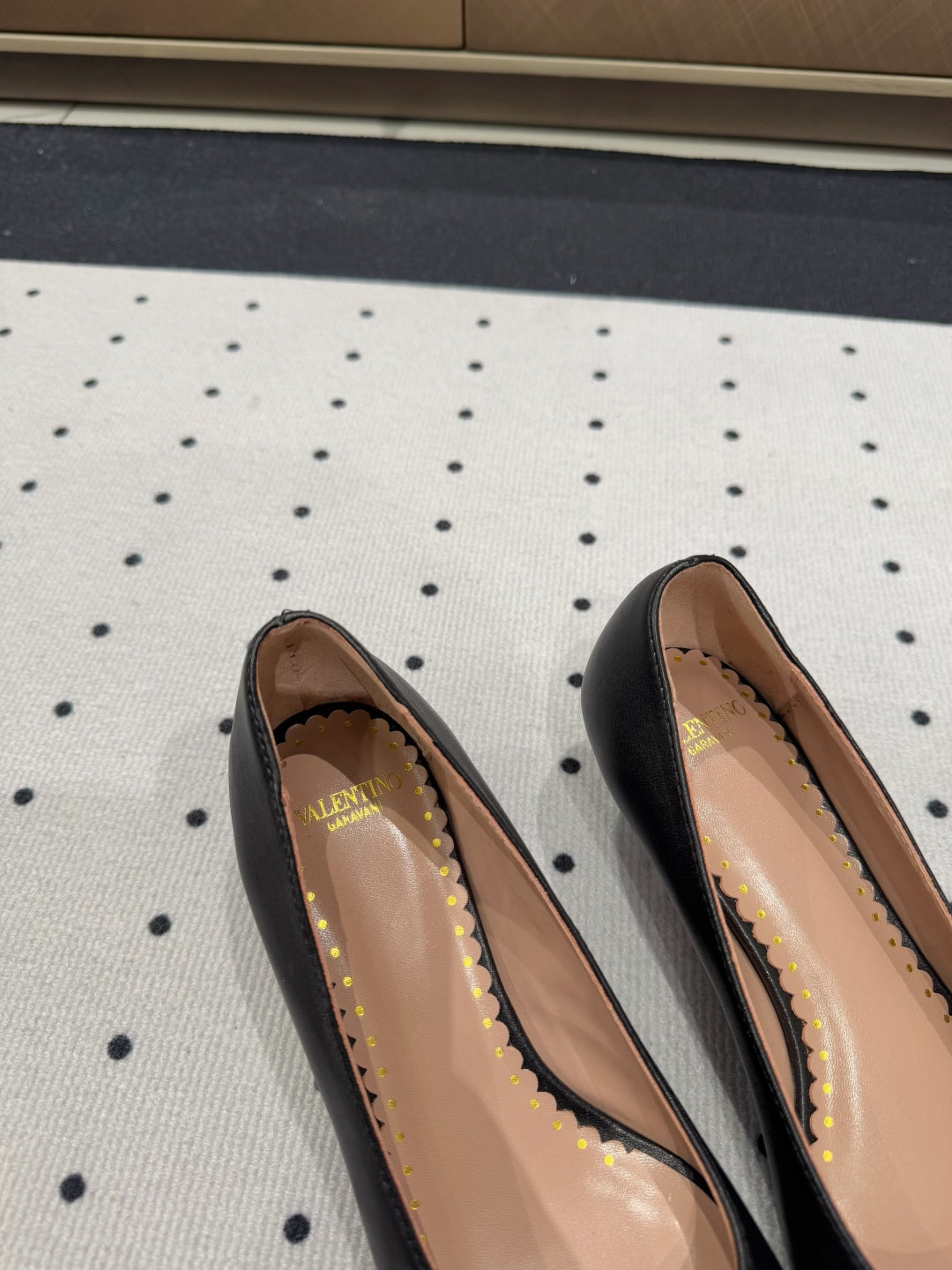 LuxluxHouse Best Quality Valentino Women Shoes