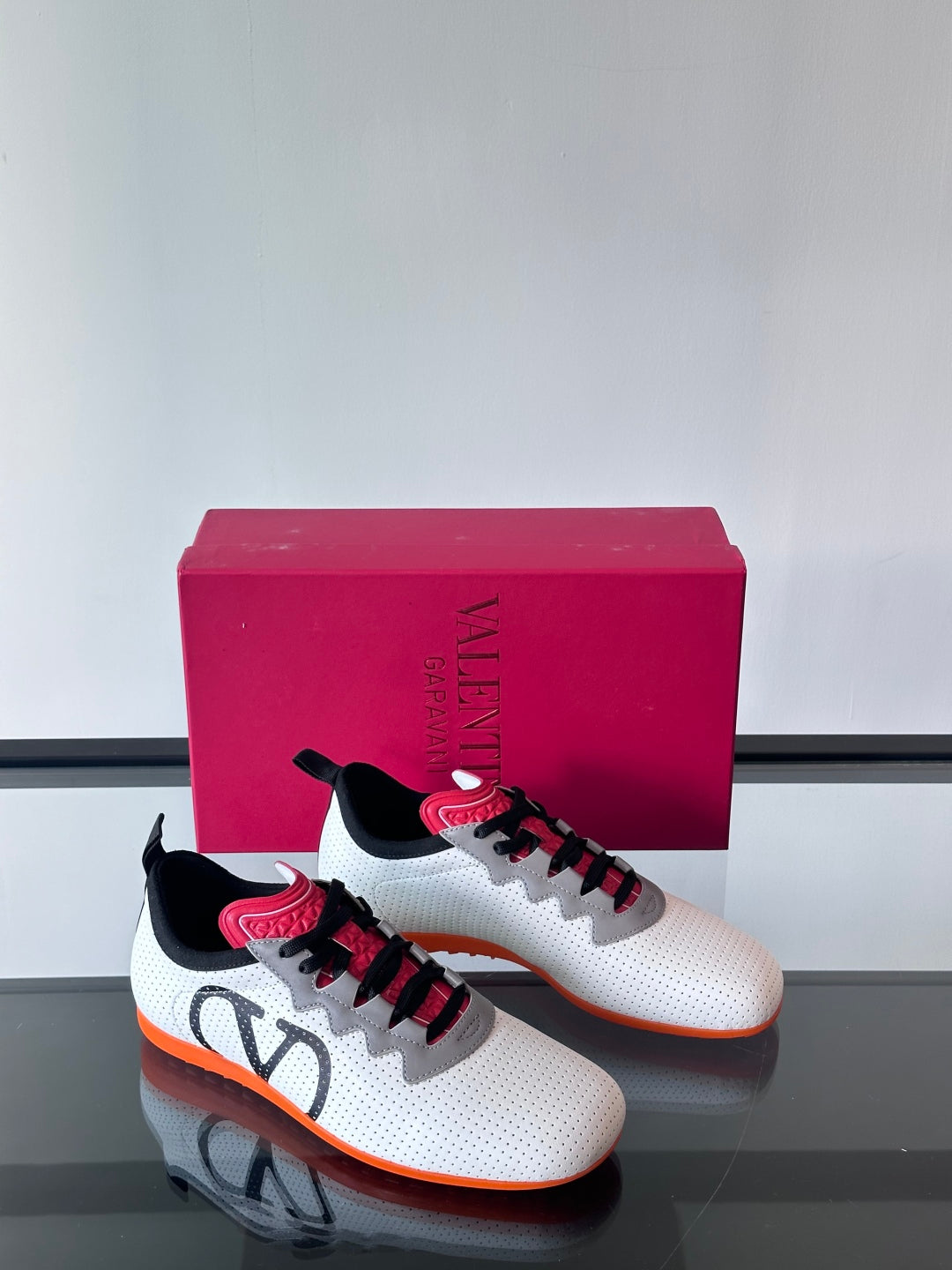 LuxluxHouse Best Quality Shoes Valentino