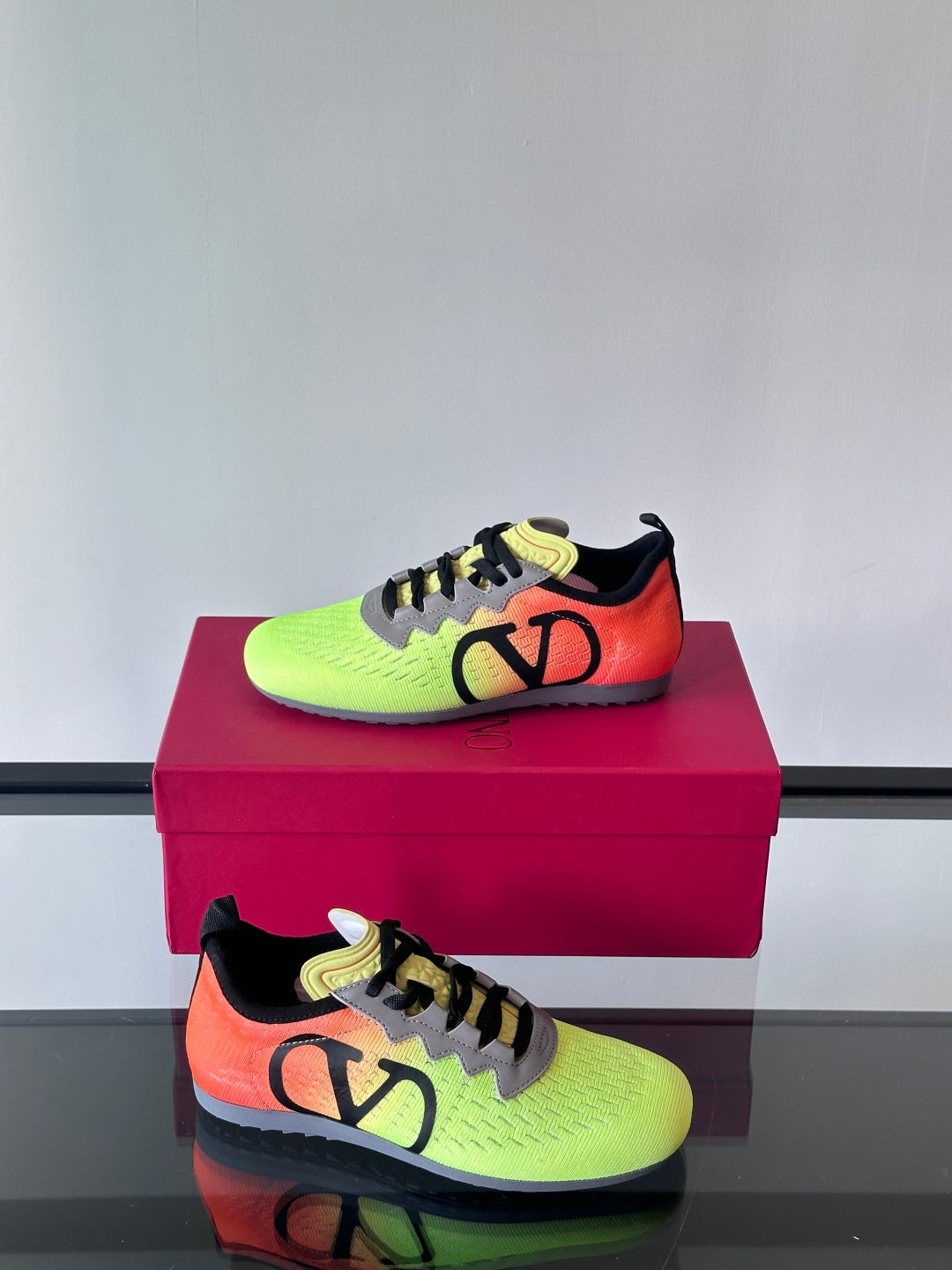 LuxluxHouse Best Quality Shoes Valentino