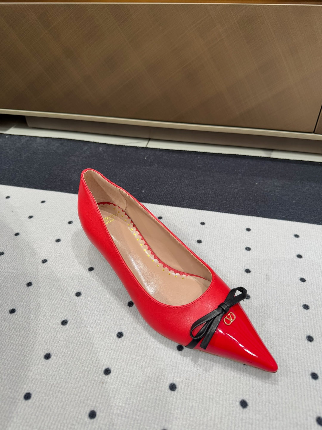 LuxluxHouse Best Quality Valentino Women Shoes