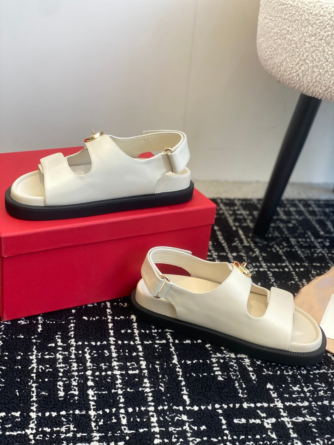 LuxluxHouse Best Quality Valentino Women Shoes