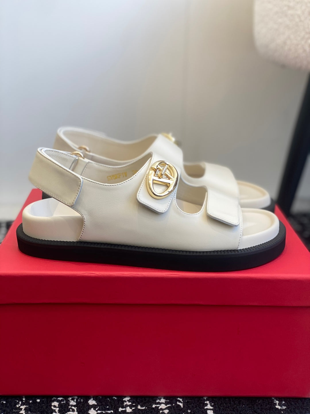LuxluxHouse Best Quality Valentino Women Shoes