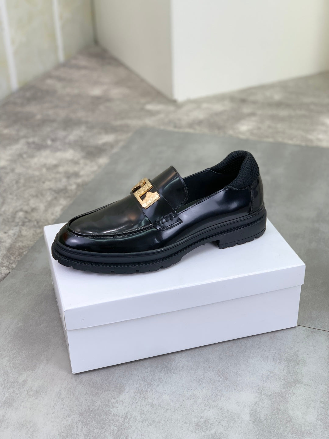 LuxluxHouse Best Quality Shoes Versace