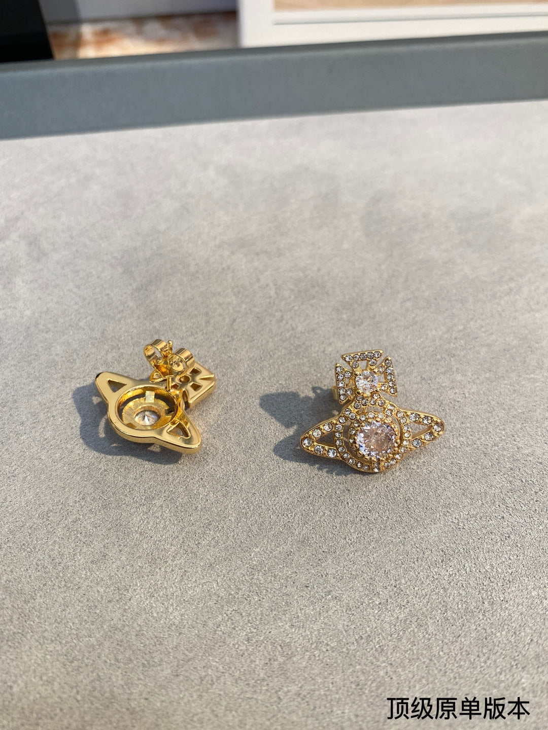 LuxluxHouse Best Quality Accessories Earrings Vivienne Westwood