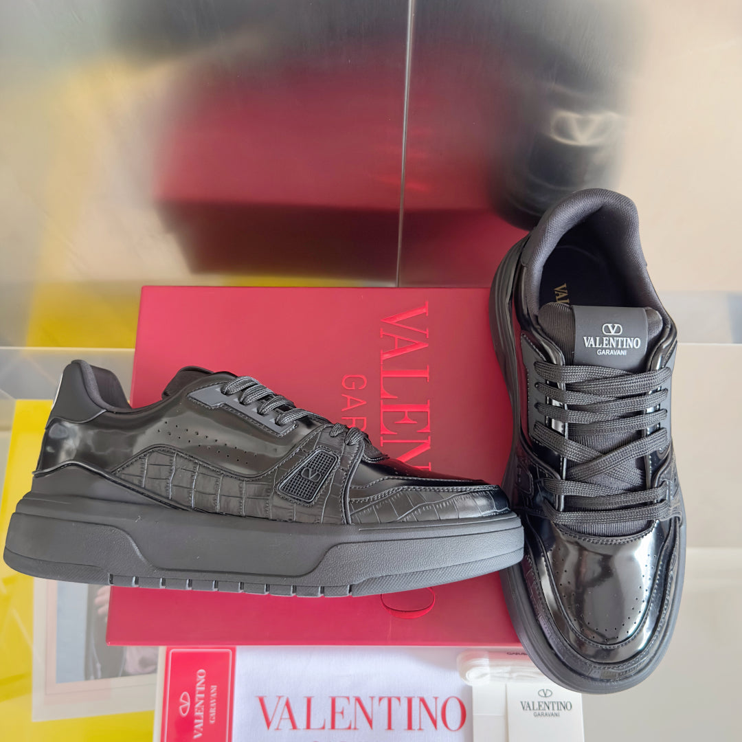 LuxluxHouse Best Quality Valentino Women Shoes