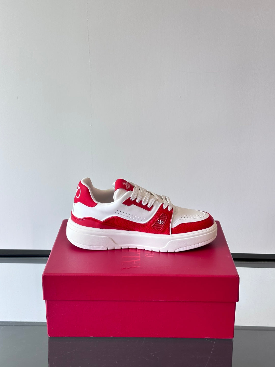 LuxluxHouse Best Quality Shoes Valentino