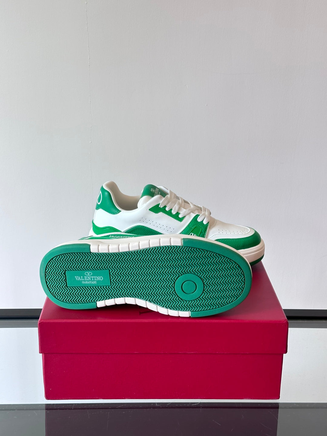 LuxluxHouse Best Quality Shoes Valentino