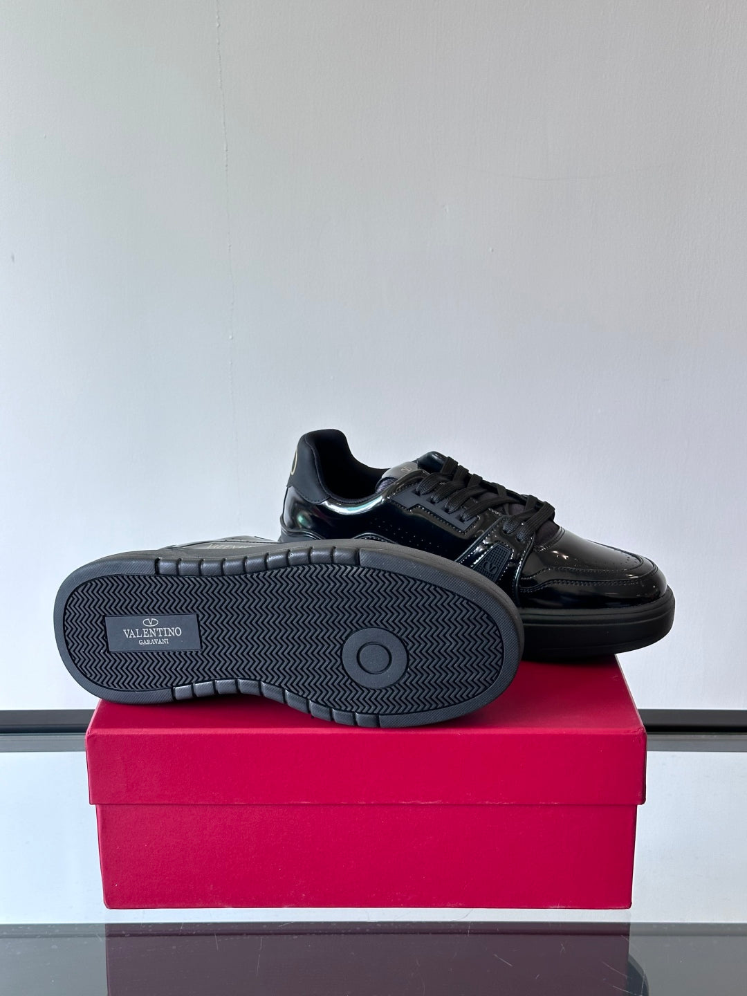LuxluxHouse Best Quality Shoes Valentino