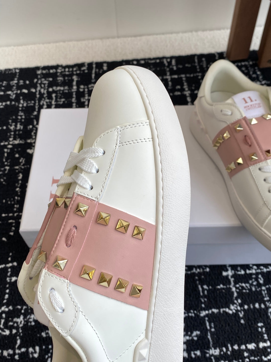LuxluxHouse Best Quality Valentino Women Shoes