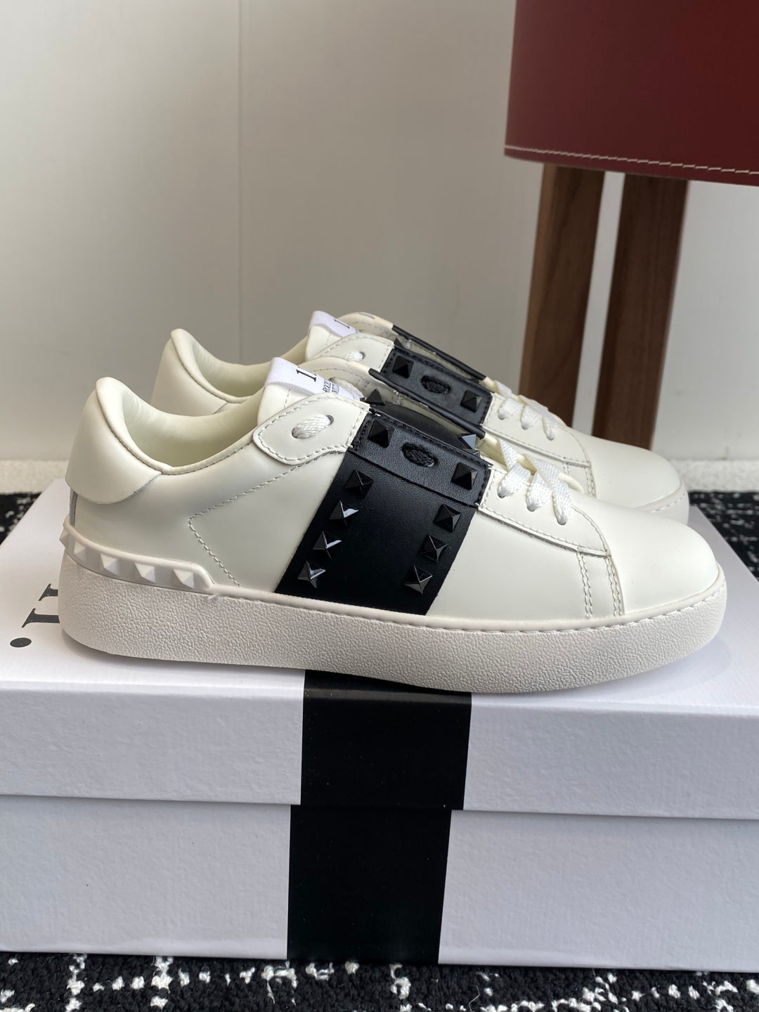 LuxluxHouse Best Quality Valentino Women Shoes