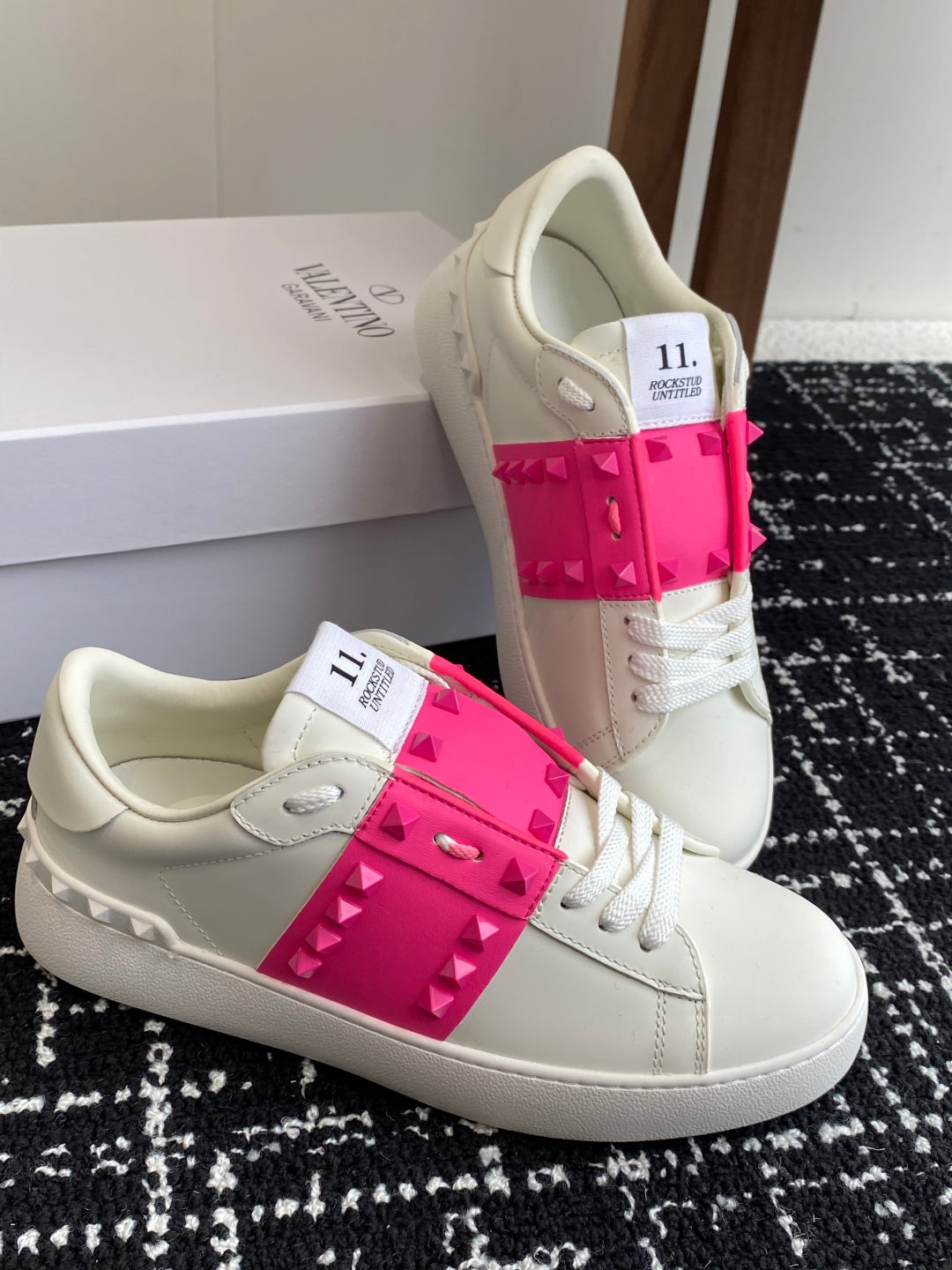 LuxluxHouse Best Quality Valentino Women Shoes