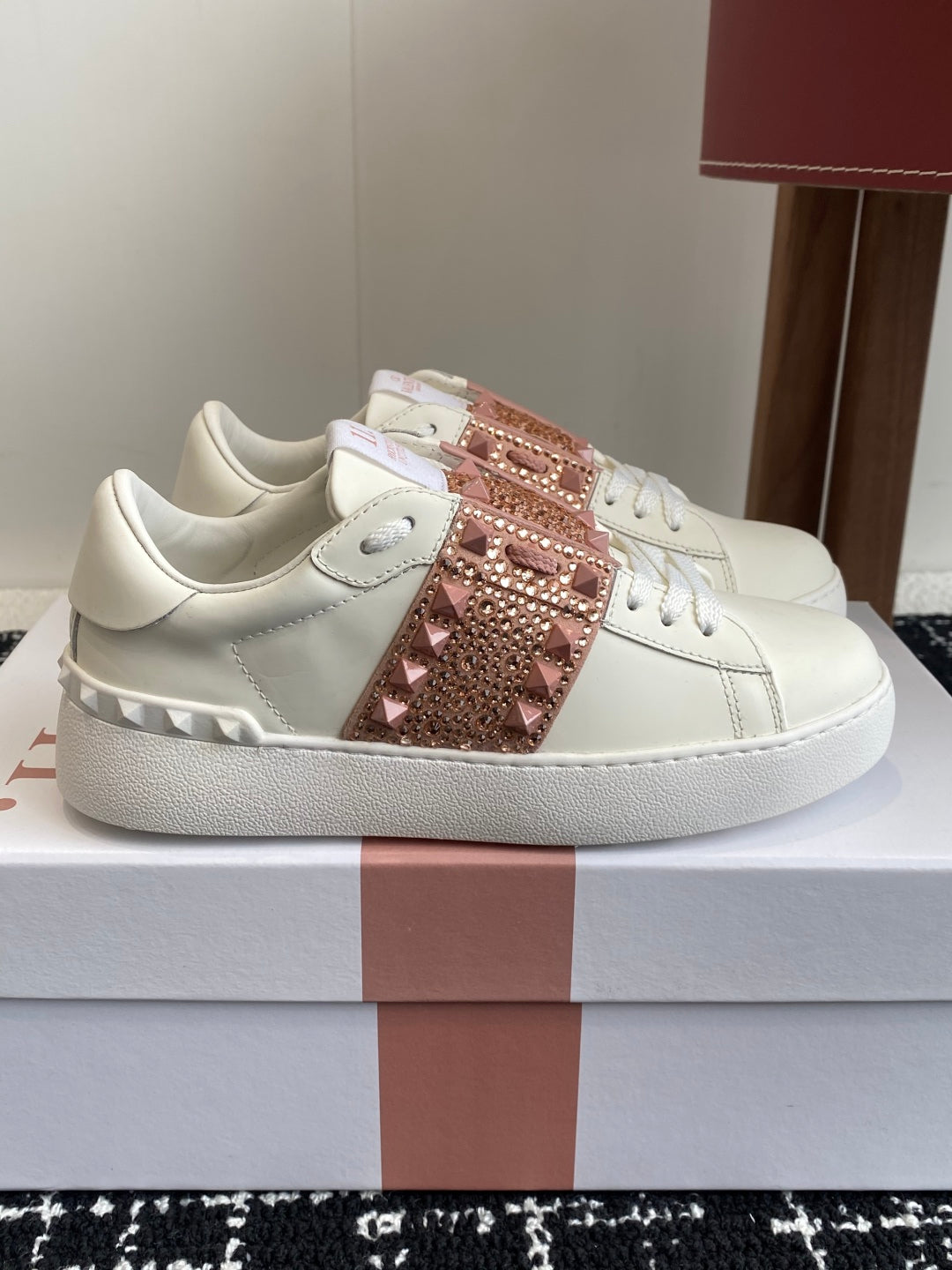 LuxluxHouse Best Quality Valentino Women Shoes