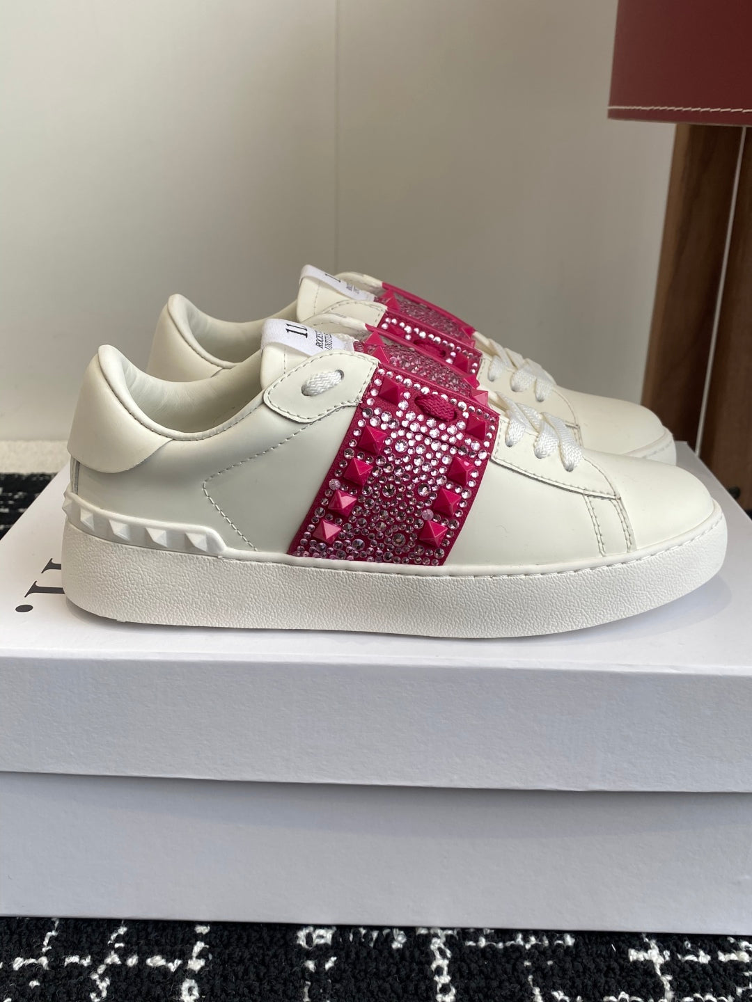 LuxluxHouse Best Quality Valentino Women Shoes