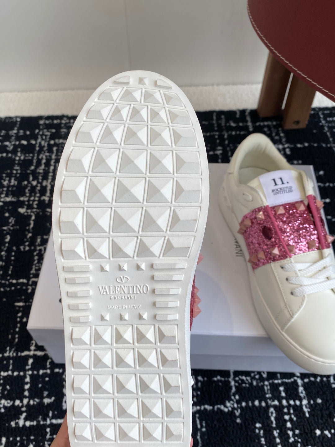 LuxluxHouse Best Quality Shoes Valentino