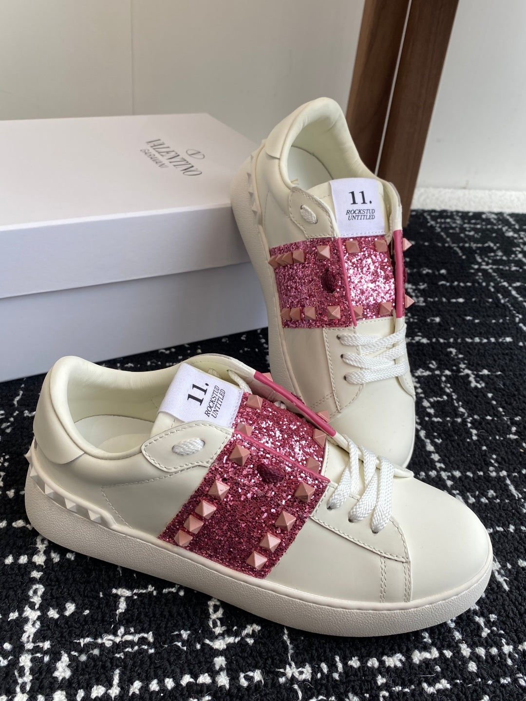 LuxluxHouse Best Quality Valentino Women Shoes