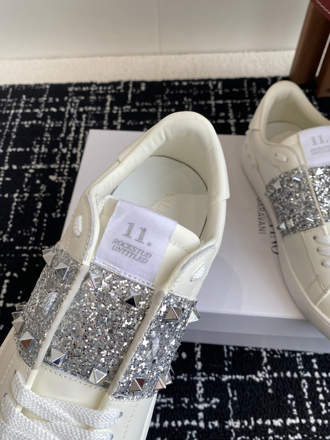 LuxluxHouse Best Quality Valentino Women Shoes
