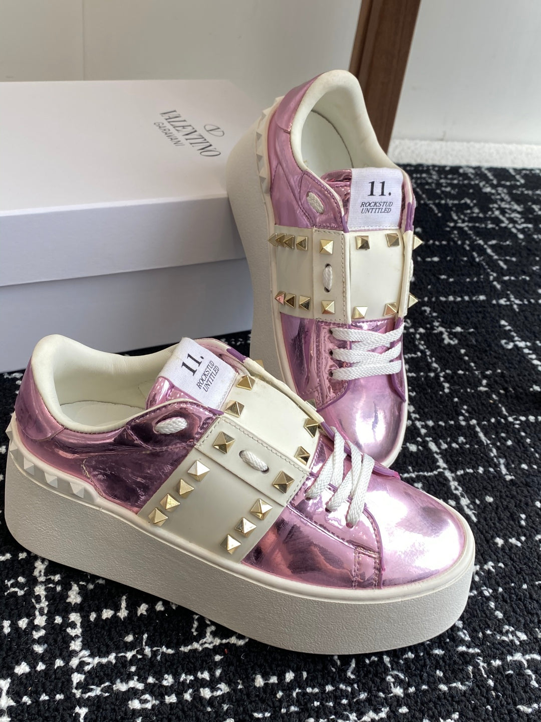 LuxluxHouse Best Quality Valentino Women Shoes