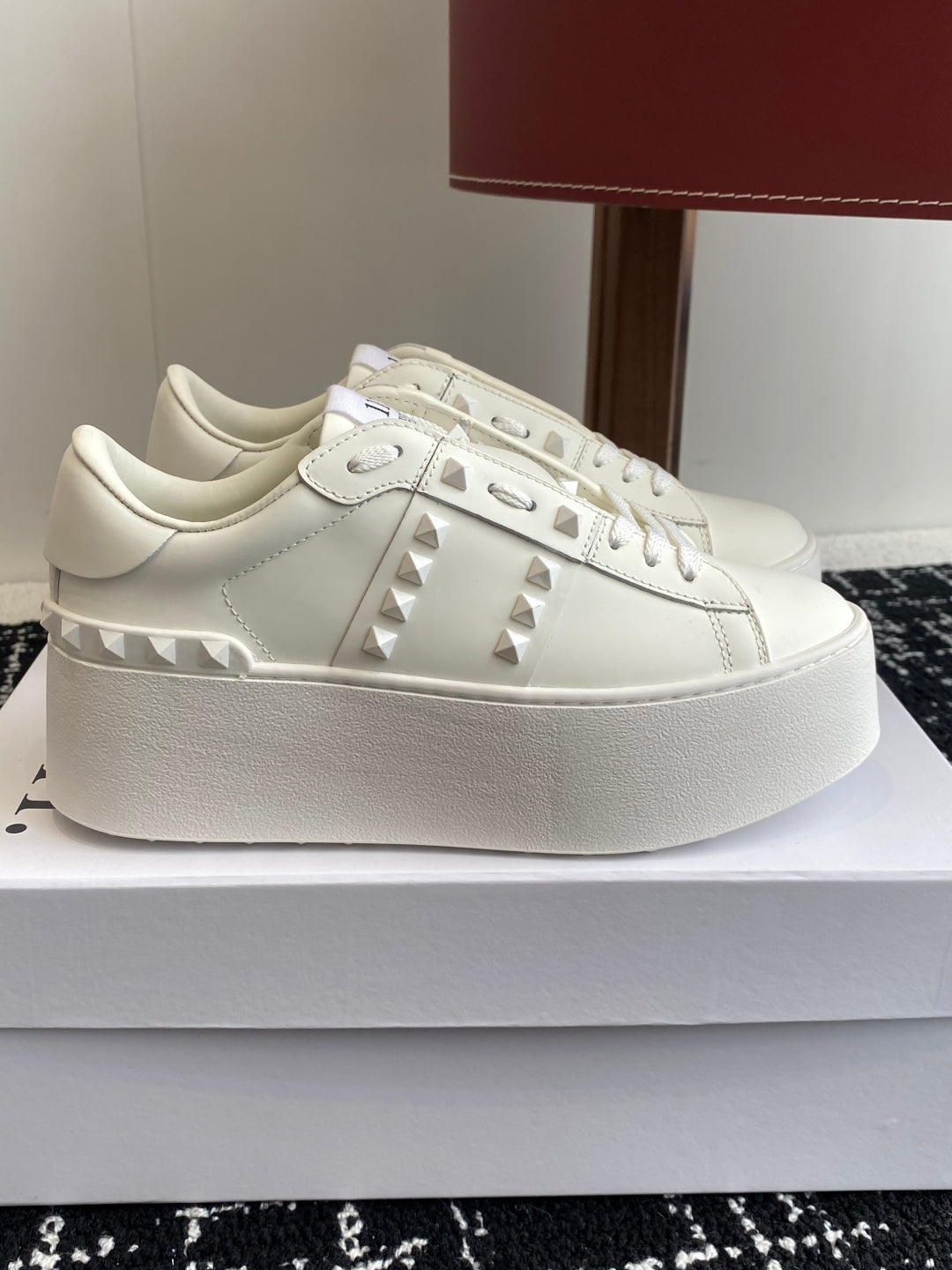 LuxluxHouse Best Quality Valentino Women Shoes