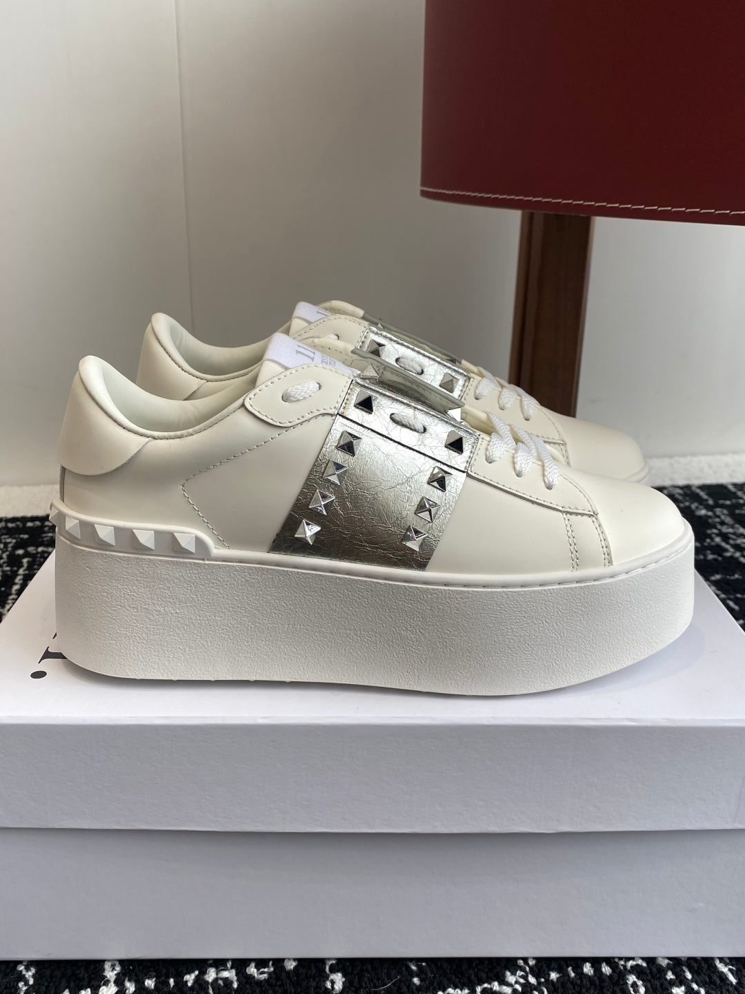 LuxluxHouse Best Quality Valentino Women Shoes