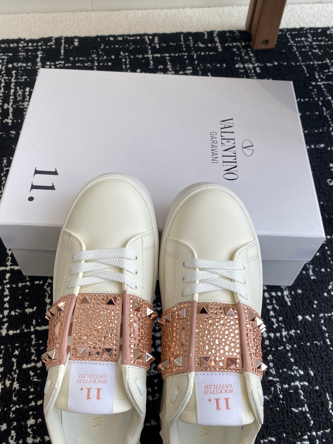 LuxluxHouse Best Quality Valentino Women Shoes