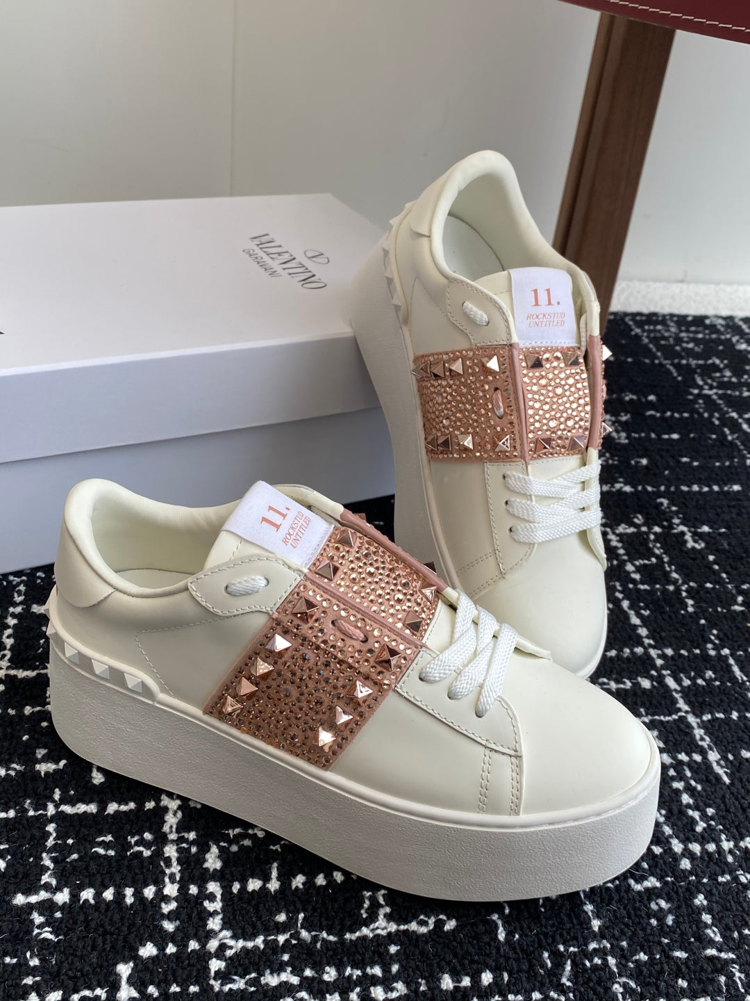 LuxluxHouse Best Quality Valentino Women Shoes