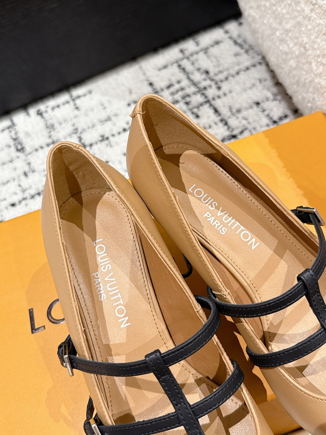 LuxluxHouse Best Quality Women Shoes Louis Vuitton