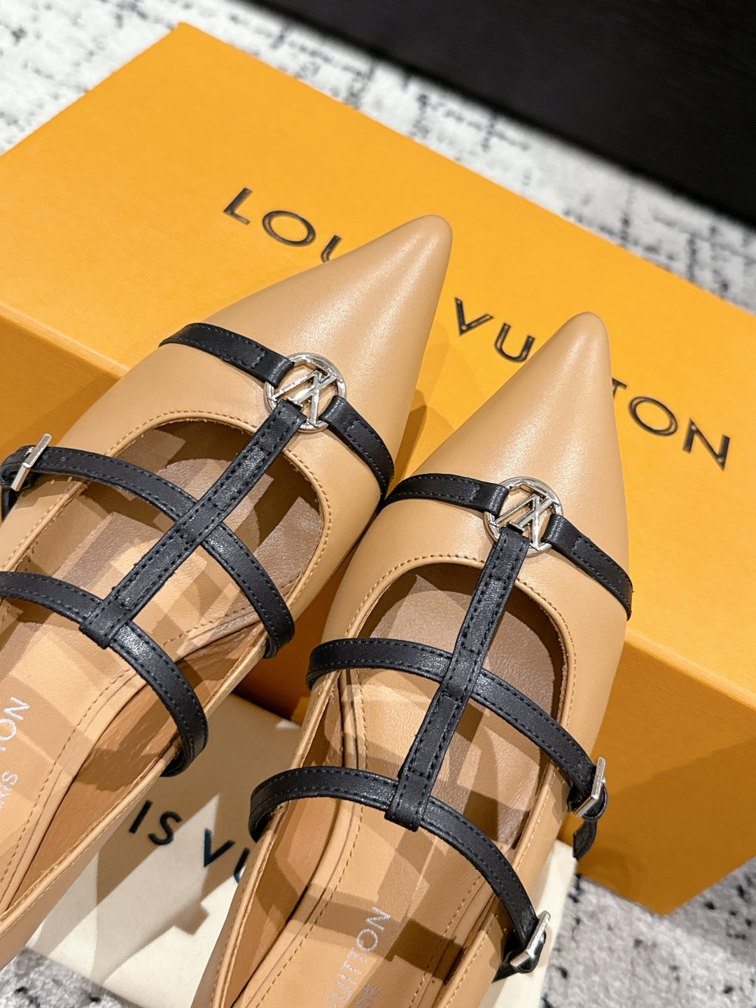 LuxluxHouse Best Quality Women Shoes Louis Vuitton