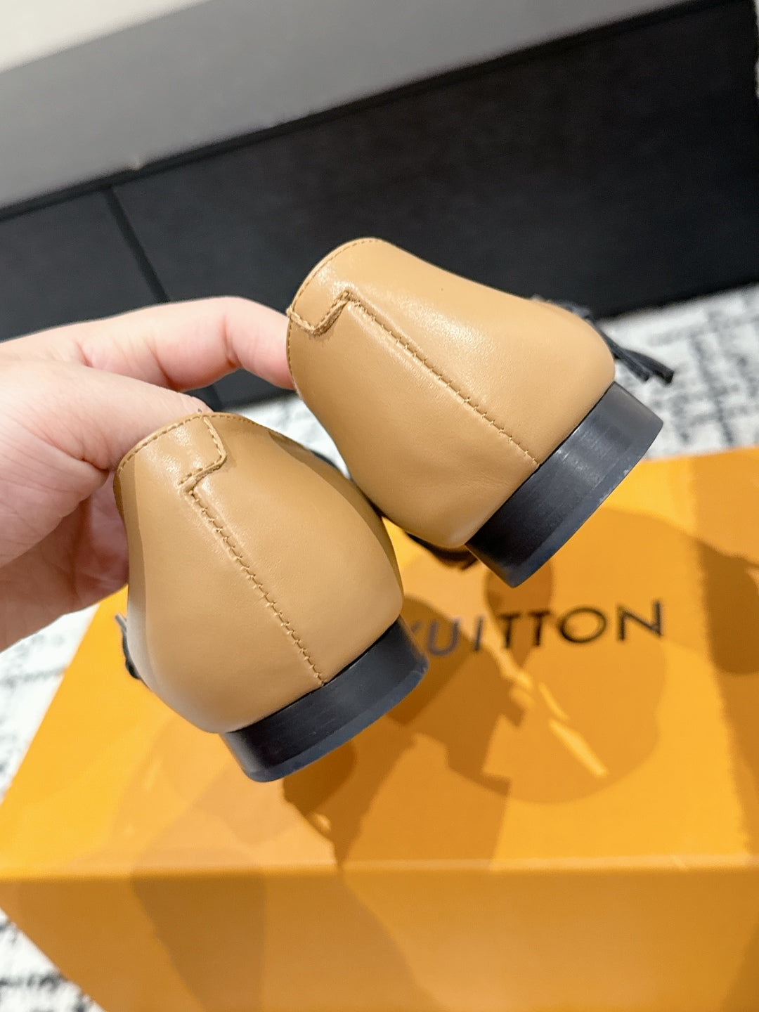 LuxluxHouse Best Quality Women Shoes Louis Vuitton
