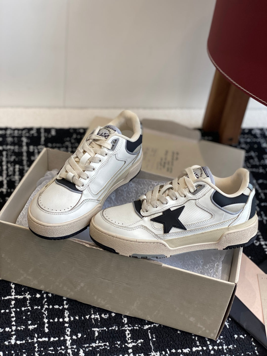 LuxluxHouse Best Quality Shoes Golden Goose