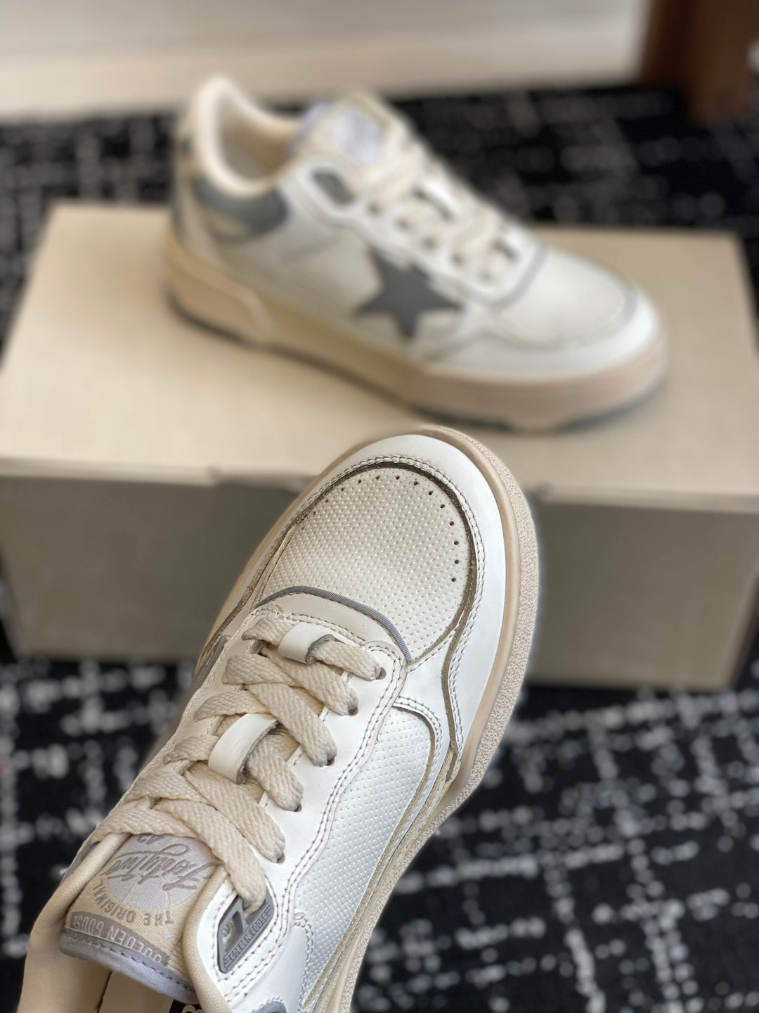 LuxluxHouse Best Quality Shoes Golden Goose