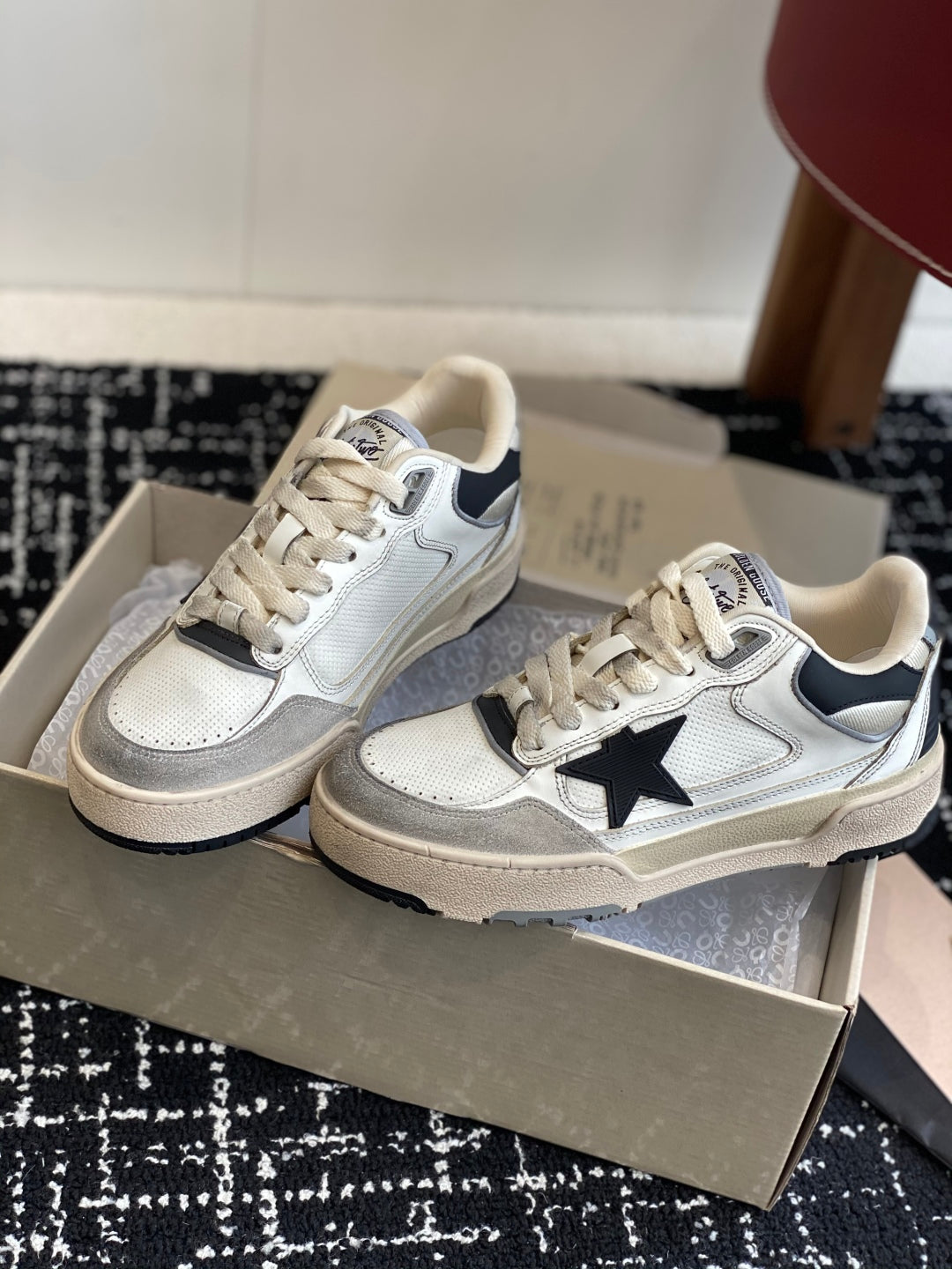 LuxluxHouse Best Quality Shoes Golden Goose
