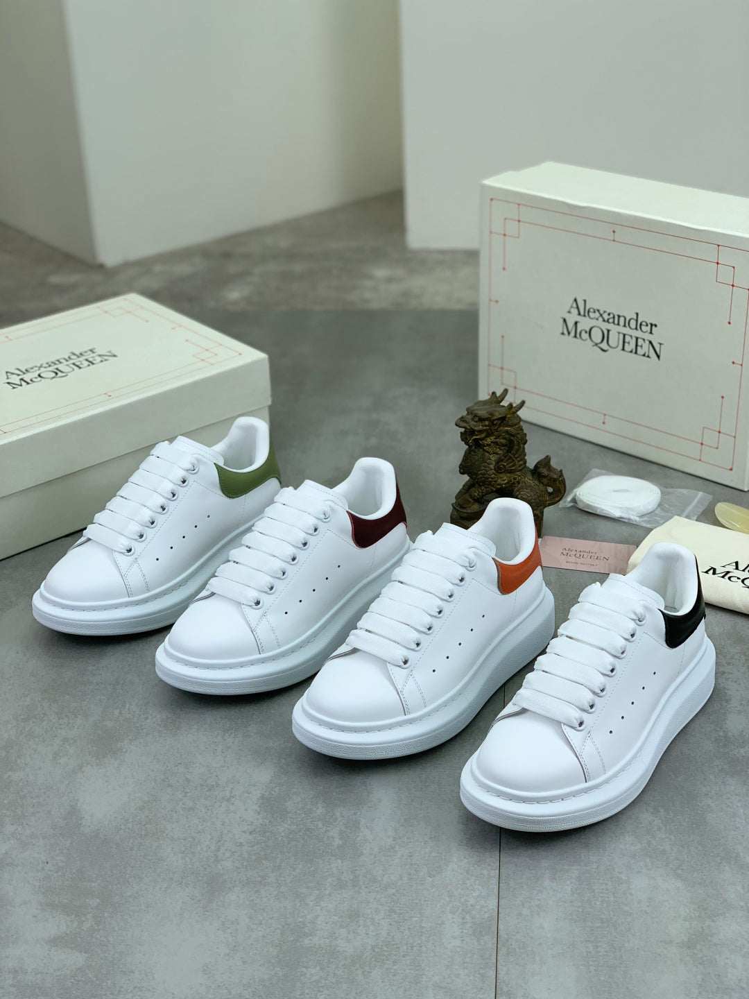 LuxluxHouse Best Quality Shoes Alexander McQueen