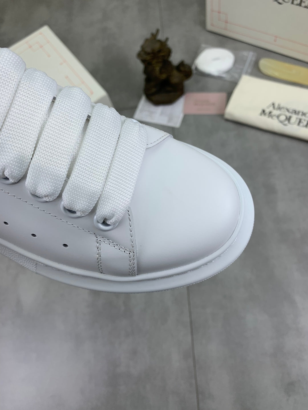 LuxluxHouse Best Quality Shoes Alexander McQueen