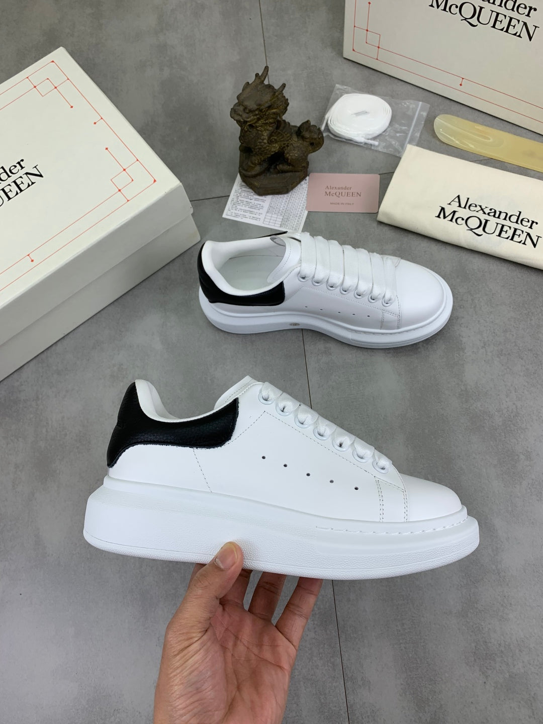 LuxluxHouse Best Quality Shoes Alexander McQueen
