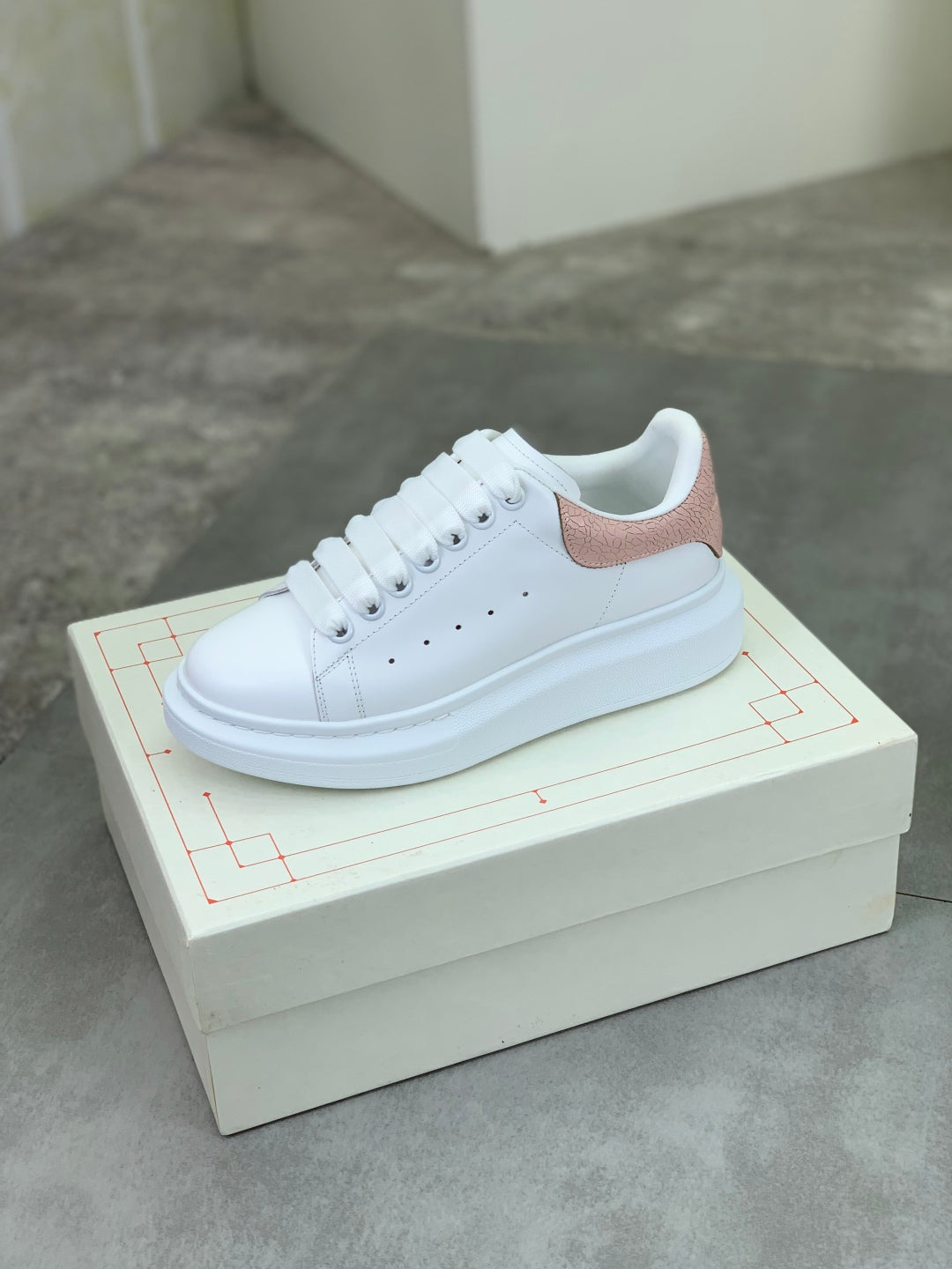 LuxluxHouse Best Quality Shoes Alexander McQueen
