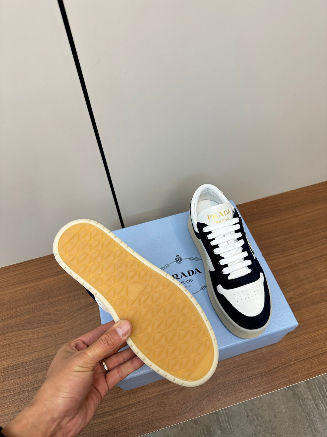 LuxluxHouse Best Quality Women Shoes Prada