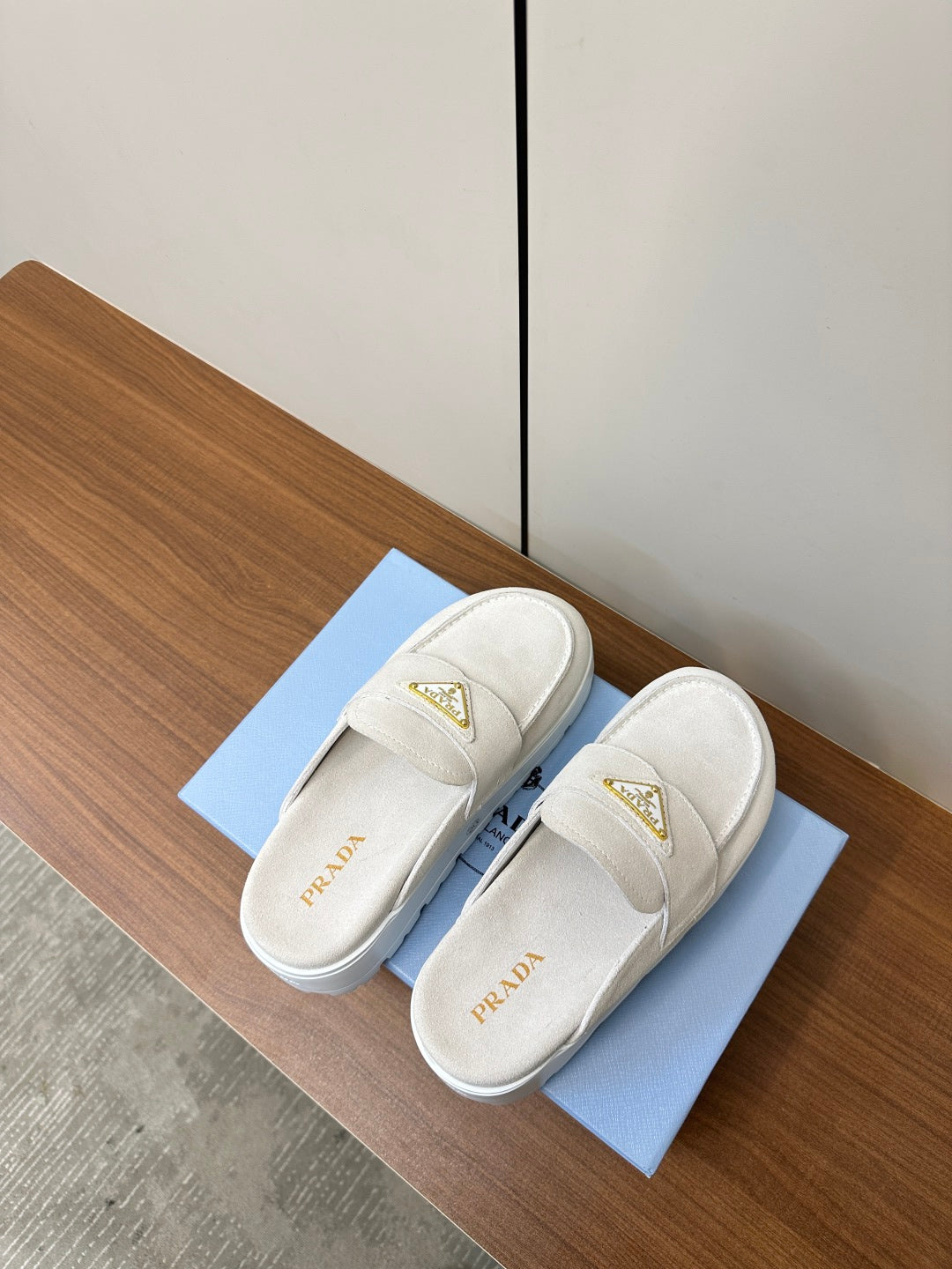 LuxluxHouse Best Quality Women Shoes Prada
