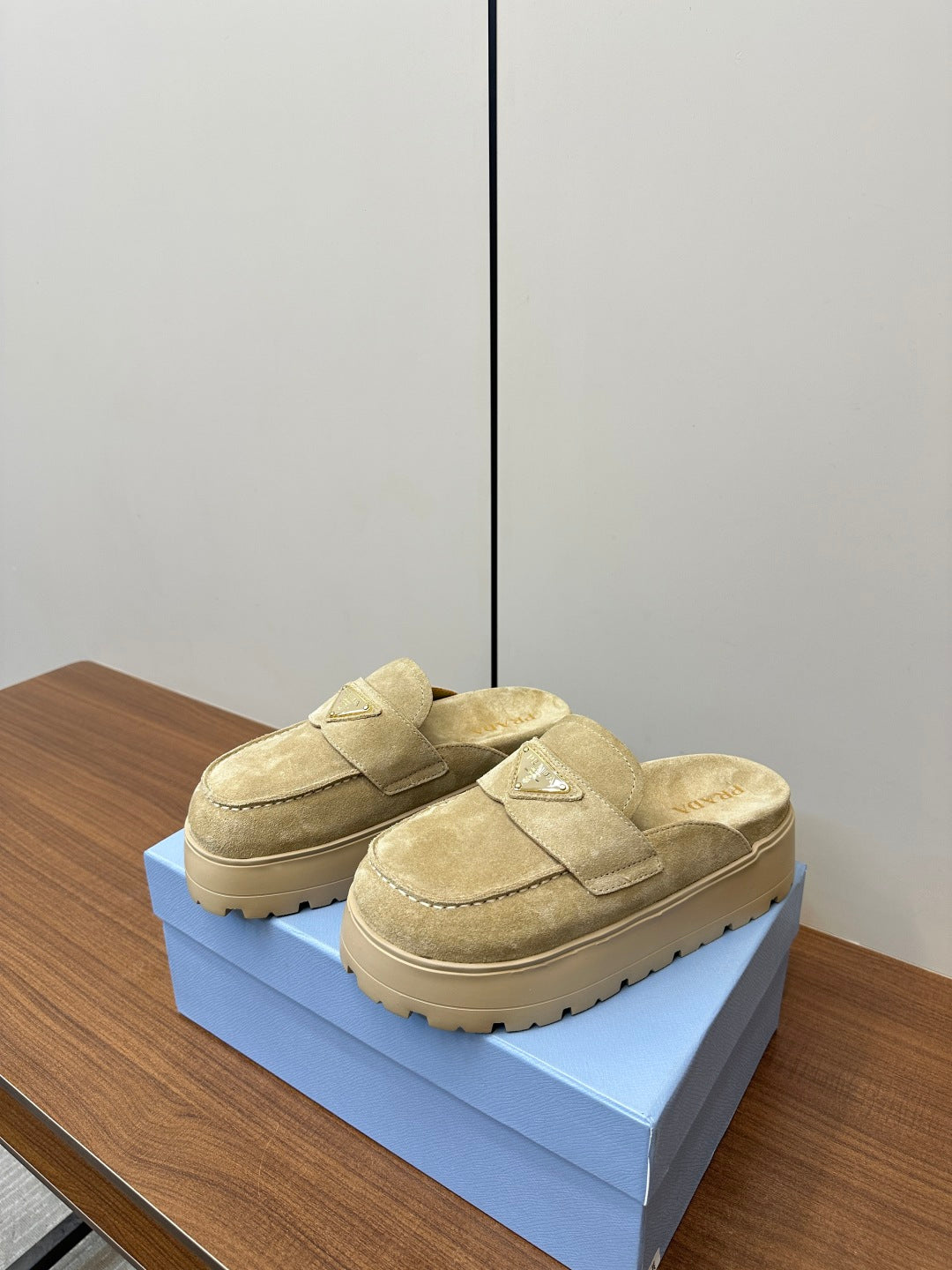 LuxluxHouse Best Quality Women Shoes Prada